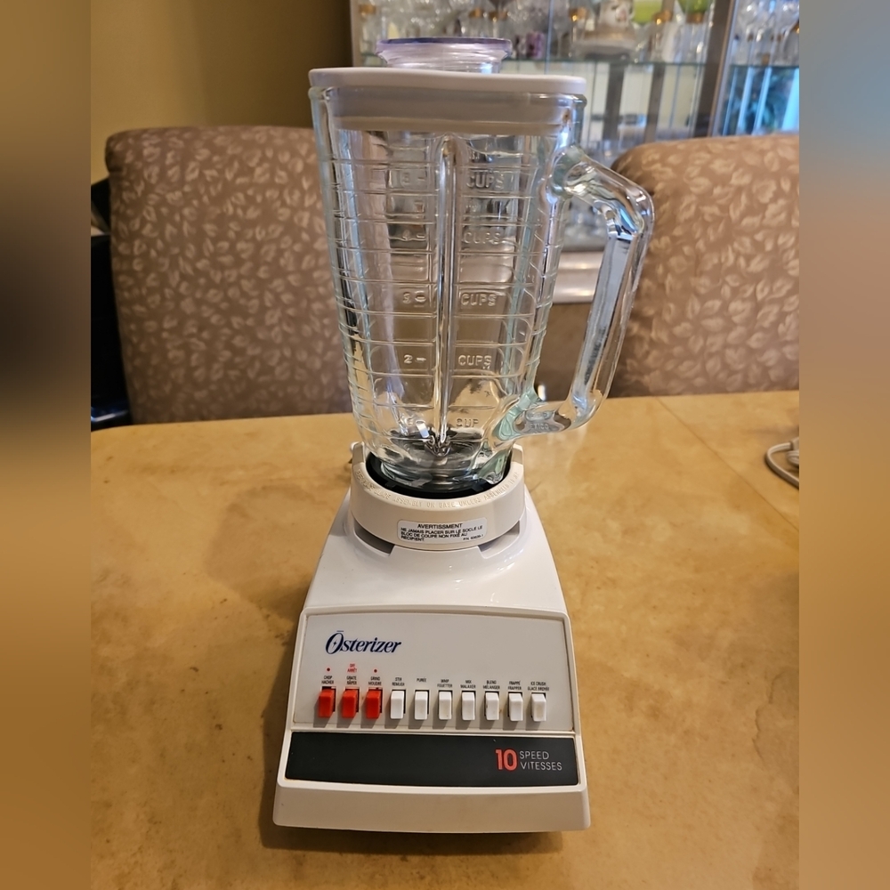Osterizer White‎ Blender with Glass Jar